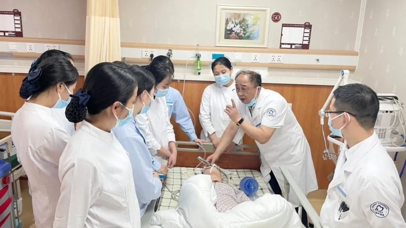 医院护工一天工作流程揭秘：职责与细节全解析